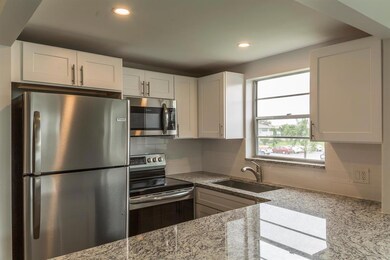 283 Camden L unit 283, West Palm Beach, FL 33417 - photo 2