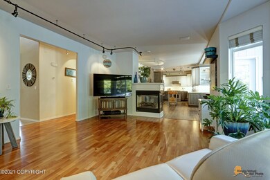 Open Floor Plan!