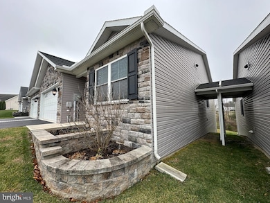 707 Shook Ct W, Greencastle, PA 17225 - photo 5