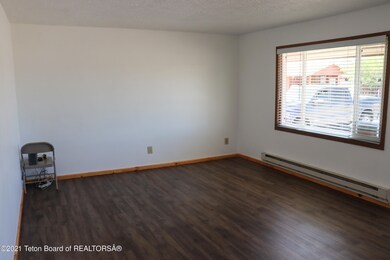 513 5th Ave, La Barge, WY 83123 - photo 4