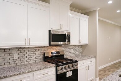 505 W Hull St, Denison, TX 75020 - photo 6