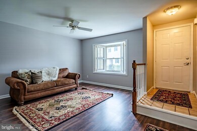 4205 Fox Pointe Ct unit 4205, Glen Mills, PA 19342 - photo 2