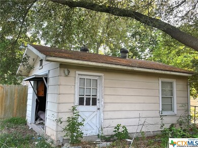 601 Steven St, Troy, TX 76579 - photo 4