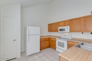 1857 E Secretariat Dr, Tempe, AZ 85284 - photo 5