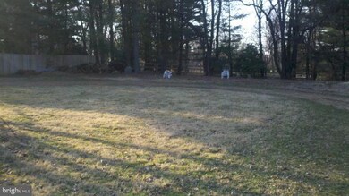 14610 Peach Orchard Rd, Silver Spring, MD 20905 - photo 4