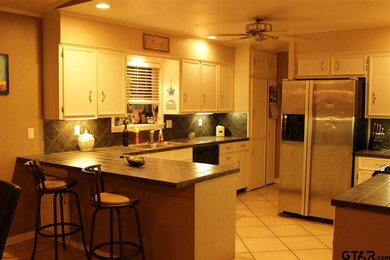 815 E Dulse St, Tyler, TX 75701 - photo 2