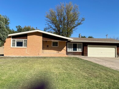 206 N Jackson St, Hugoton, KS 67951 - photo 2