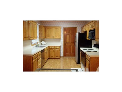 5821 Park Cir, Shawnee, KS 66216 - photo 7