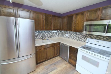 1926 W 54th St, Davenport, IA 52806 - photo 4