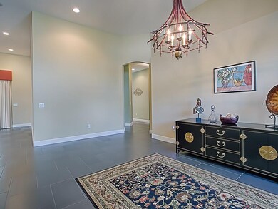FORMAL DINING ROOM FOR SPECIAL ENTERTAINING.
