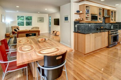 5245 W Mercer Way, Mercer Island, WA 98040 - photo 4