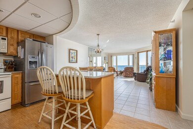207 East Grand C3_W5_001