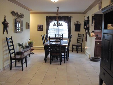 16' dining area