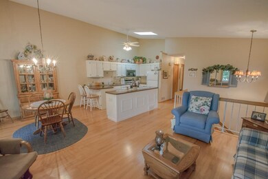 Entertaining-friendly great room open floorplan