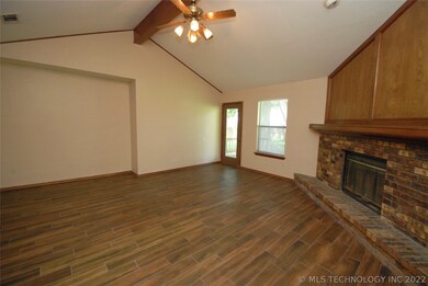 8212 E Lansing St, Broken Arrow, OK 74014 - photo 6