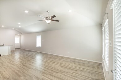 445 Camas Creek Ln, Magnolia, TX 77354 - photo 6