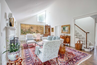 523 W Lyon Farm Dr, Greenwich, CT 06831 - photo 3