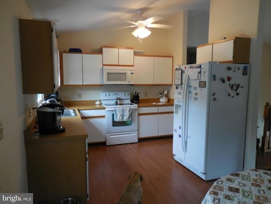 10883 Rugby Dr, Bealeton, VA 22712 - photo 4