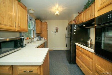 120 Community Dr, North Tonawanda, NY 14120 - photo 4