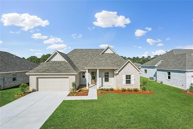 72665 Robindale Dr, Covington, LA 70435 - photo 2