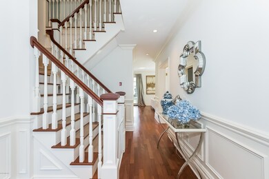 11 Circle Dr - hall 007-2264677-large