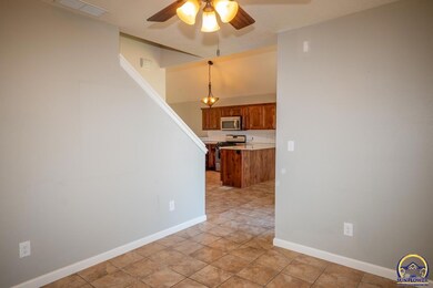 1129 SW Red Oaks Ct, Topeka, KS 66615 - photo 6