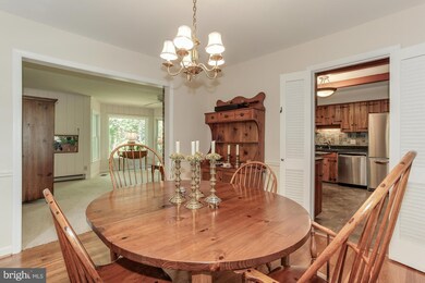 2427 Lexington Rd, Falls Church, VA 22043 - photo 7