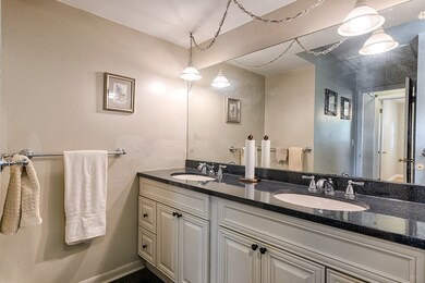 1811 Ivy Ln, Aurora, IL 60506 - photo 4