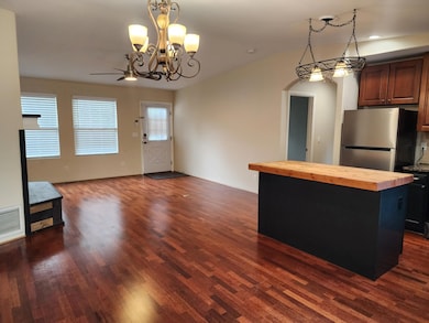 Dining to livingroom