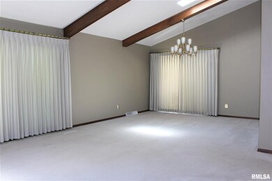 2226 W Hayes St, Davenport, IA 52804 - photo 7