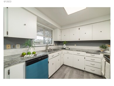 20440 SW Bermuda Ct, Beaverton, OR 97007 - photo 3