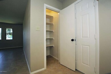 2055 W Edgemont Phoenix AZ-large-011-Pan