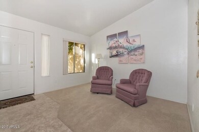 3 Front Room DLB_5116 (800x534)