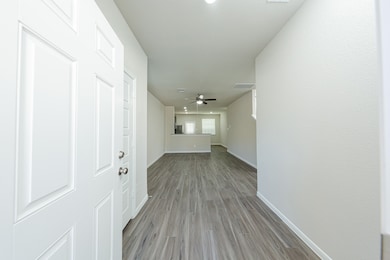 3082 Nickell Back Dr, Conroe, TX 77301 - photo 4