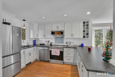 1001 Old Colony Rd unit 4-1, Meriden, CT 06451 - photo 5