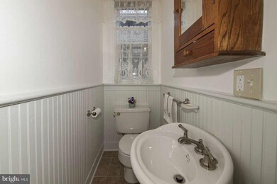 608 5th St NE, Washington, DC 20002 - photo 7