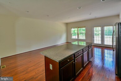 7213 Winding Hills Dr, Hanover, MD 21076 - photo 6