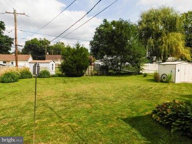 207 Oak Tree Rd, Norristown, PA 19401 - photo 7