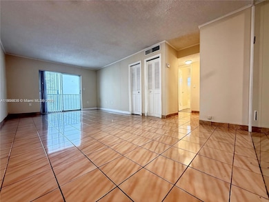 424 SW 7th St unit 404, Miami, FL 33130 - photo 2