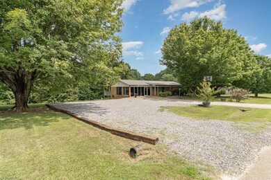 201 Sigmon Rd, Statesville, NC 28677 - photo 5