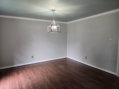Formal Dining