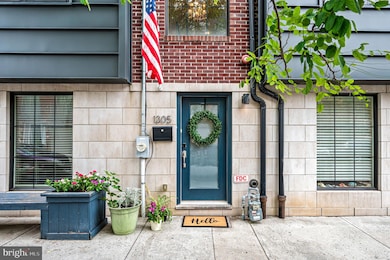 1305 S 2nd St, Philadelphia, PA 19147 - photo 2