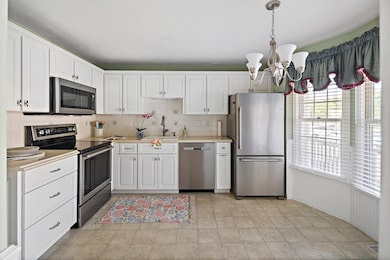 33 Bellwood Cir unit 33D, Bellingham, MA 02019 - photo 3