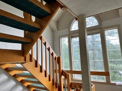 18 Windsor St, Worcester, MA 01605 - photo 4