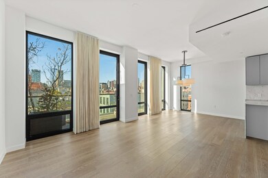 287 E Houston St unit 8A, New York, NY 10002 - photo 3