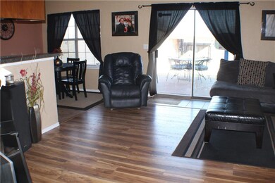 406 N Wolfley St, Elk City, OK 73644 - photo 4