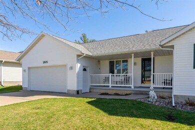 2615 31st St SW, Cedar Rapids, IA 52404 - photo 3