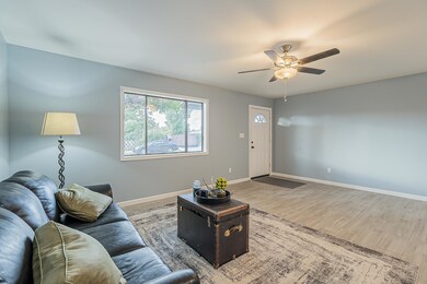 2102 N 25th Place, Phoenix, AZ 85008 - photo 5