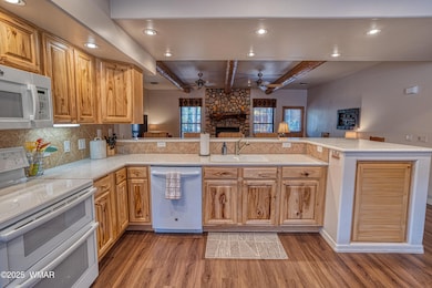 PAX_8953_AuroraHDR2019-edit