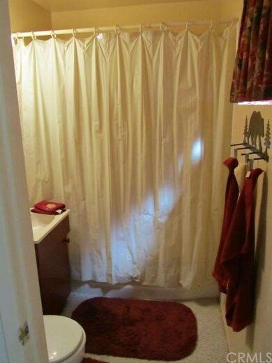 Bathroom with Tub/Shower